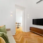 Whome Elegant Flat In Iconic Belem Apartment *
